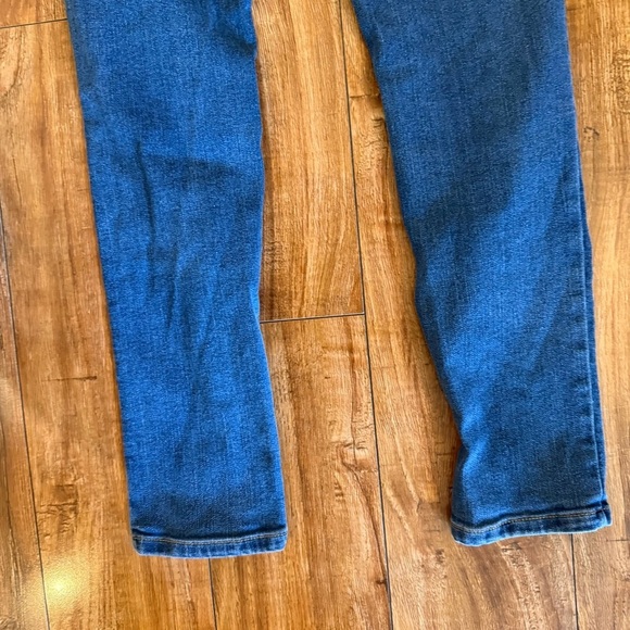 LEVIS 710 Girls Blue Distressed Super Skinny Jeans Waist Adjusters Size 12 - Picture 9 of 9